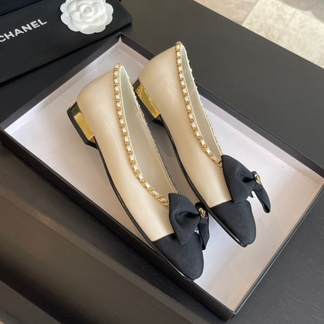 BALLET FLAT WHITE CALFSKIN AND FABRIC