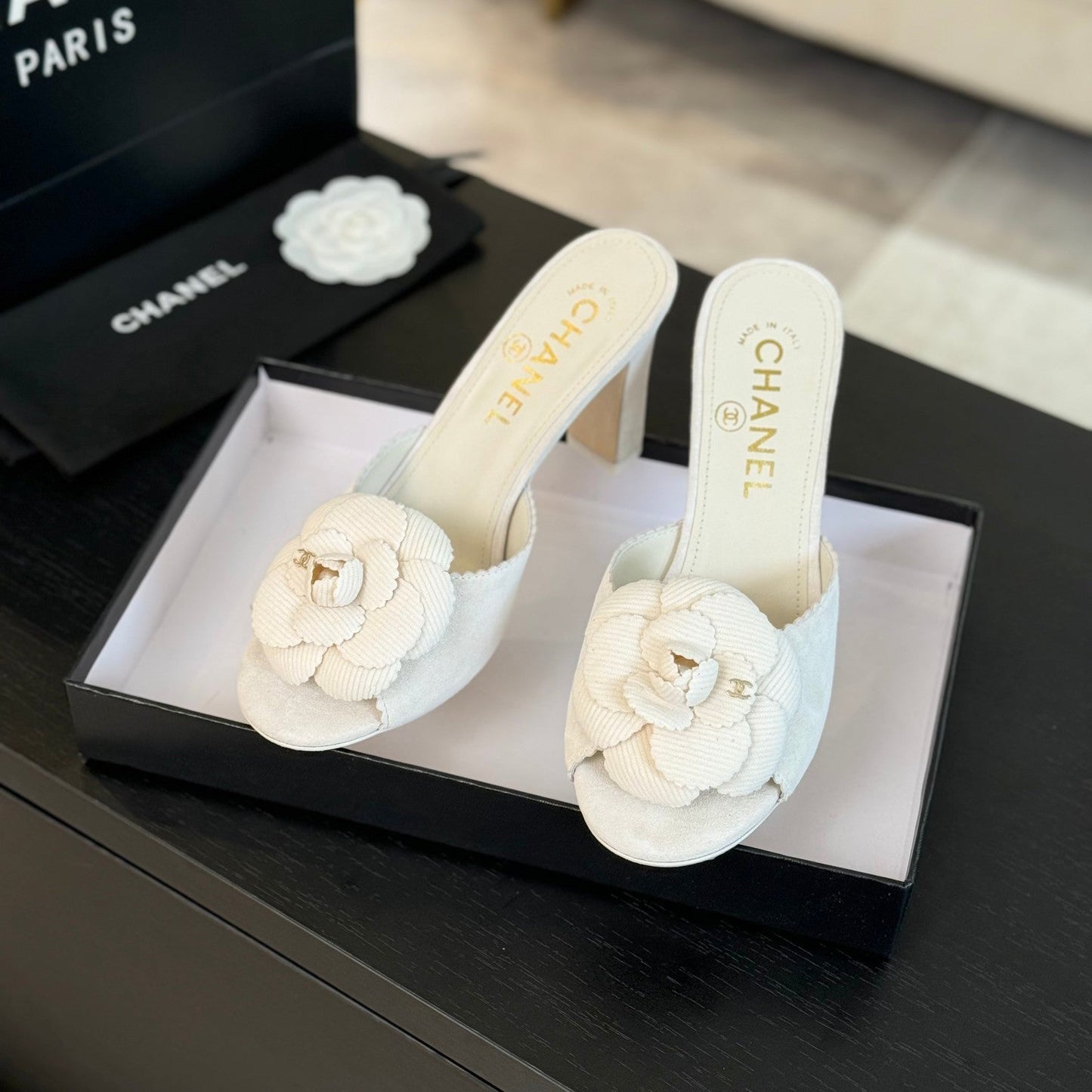 mule sandal flower high heel 80 white suede