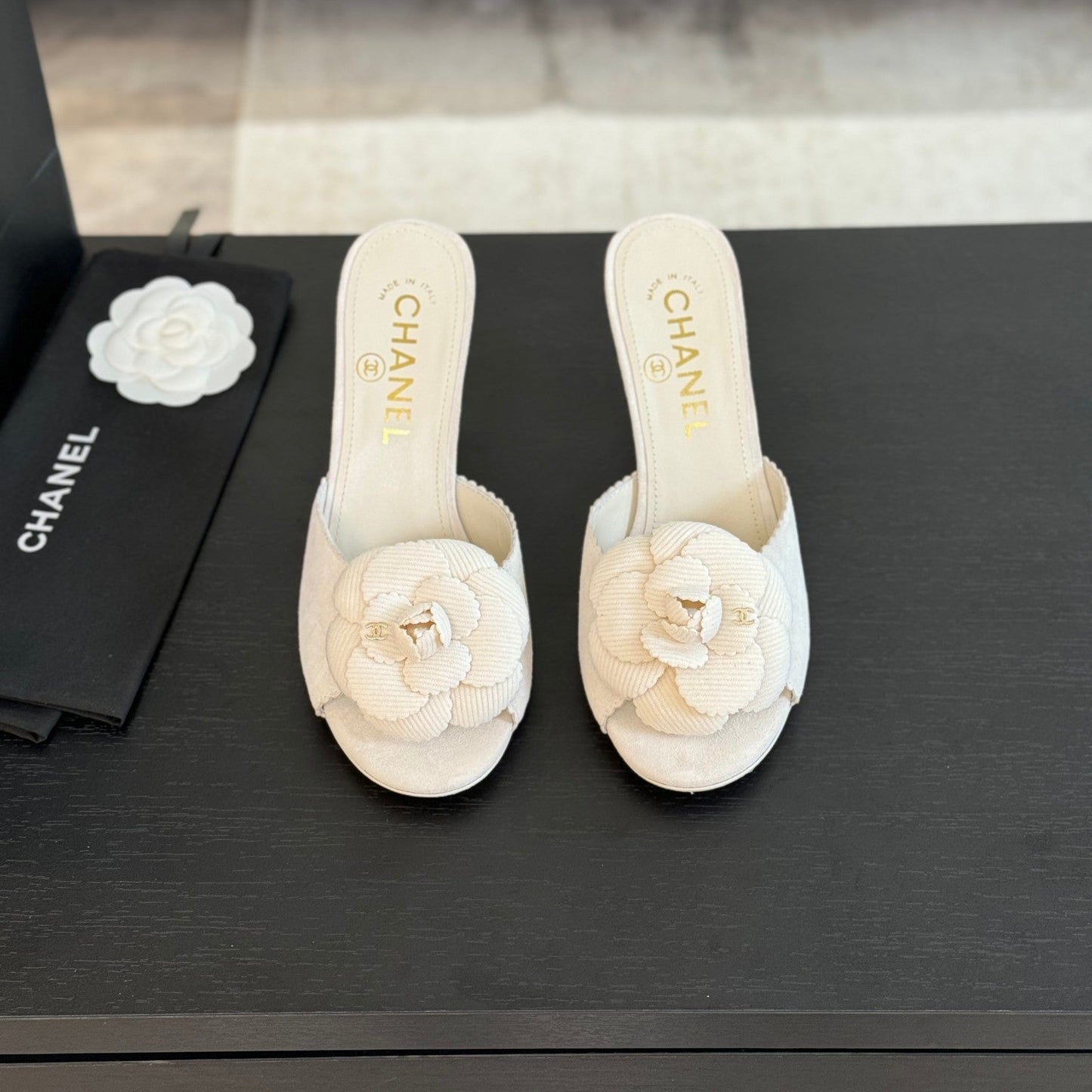 mule sandal flower high heel 80 white suede
