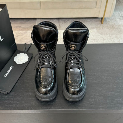 CC Short Boots Glossy Black Quilted Cowhide