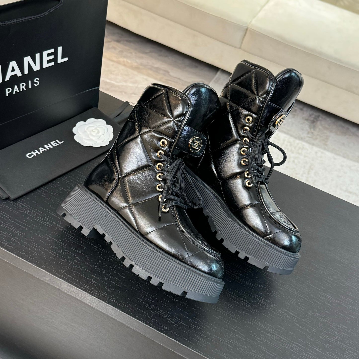 CC Short Boots Glossy Black Quilted Cowhide