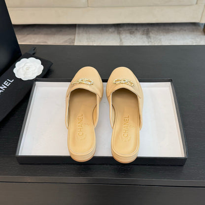 CC Mule Beige Calfskin Double C Diamond