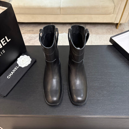 CC 2025 Short Boot Black Sheepskin 550659