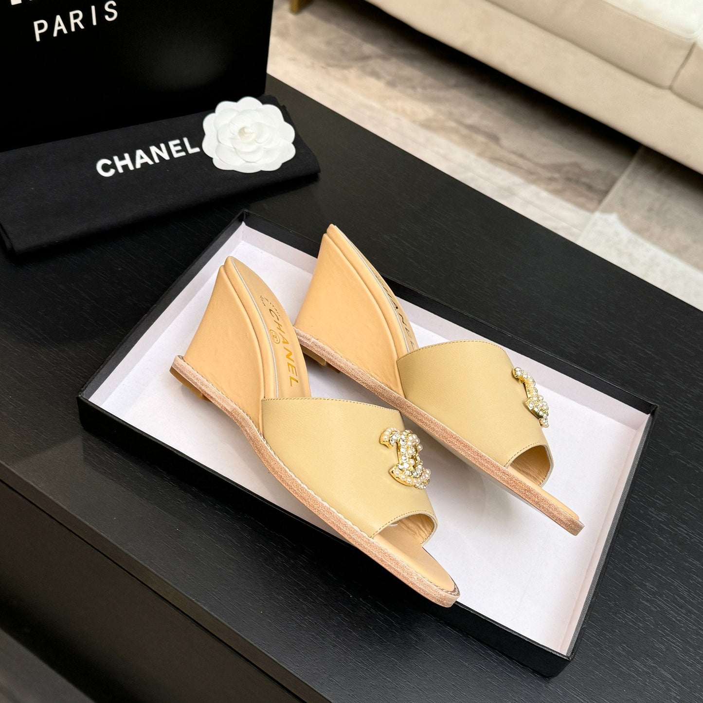 CC 2026 Wedge Sandals 65 Beige Lambskin 667774