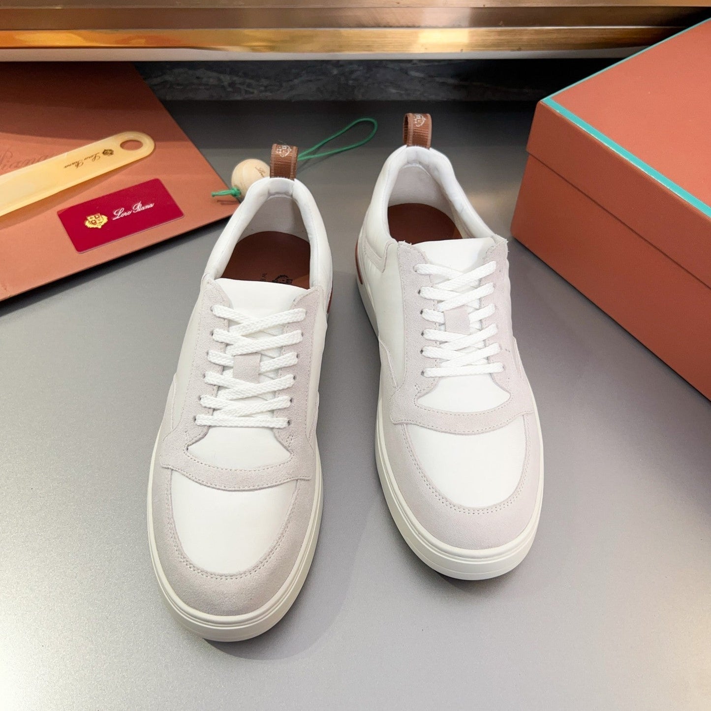 LP NEWPORT WALK SNEAKERS WHITE SUEDE