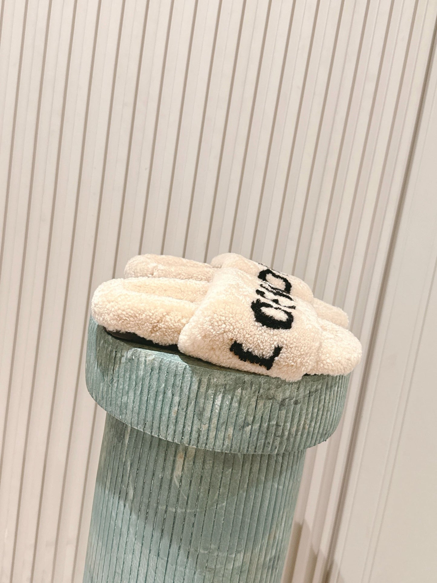 Loewe 2025 Fur Slipper Beige Black Wool 556015