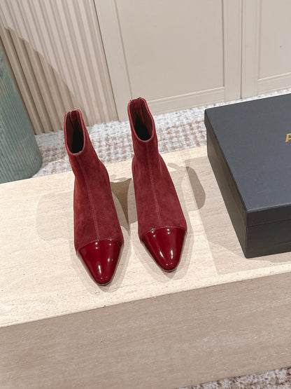 Alaia 2025 Ankle Boot With Patent Leather Cap Toe Red Suede 556088