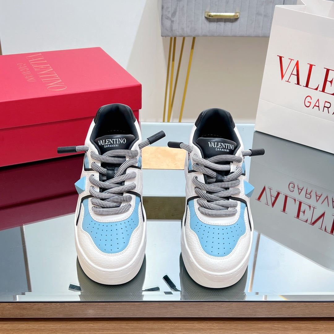 VT 2025 Garavani Sneakers White Black Blue Cowhide 546975
