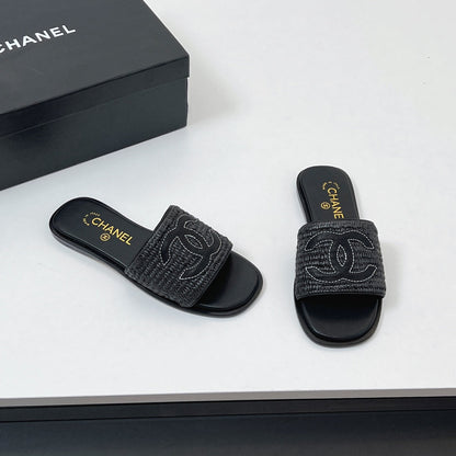 CC Slippers In Black Palm Fiber 149740
