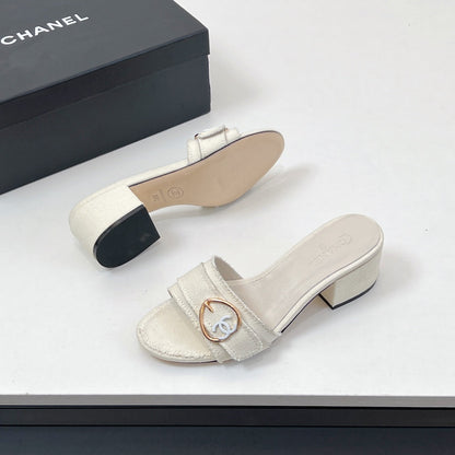 CC Mule Sandals In White Canvas Fabric 149437