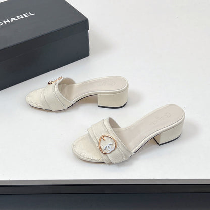 CC Mule Sandals In White Canvas Fabric 149437