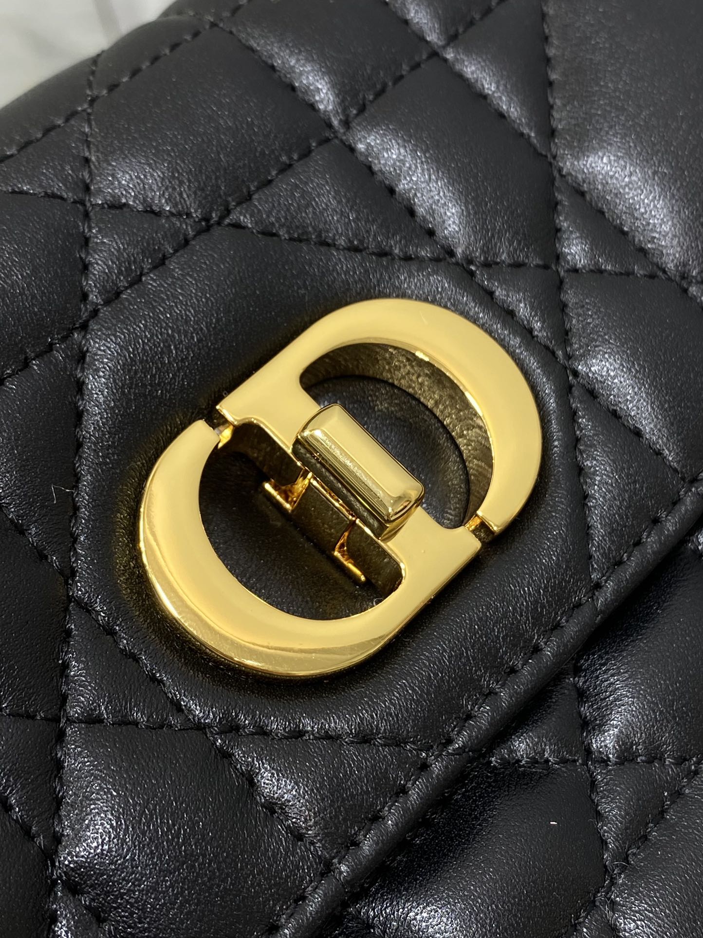 CD Miss Caro 17 Bag Black Calfskin 226490