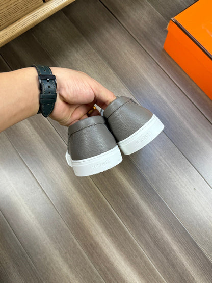 HM GAME SLIP-ON SNEAKER GRAY CALFSKIN