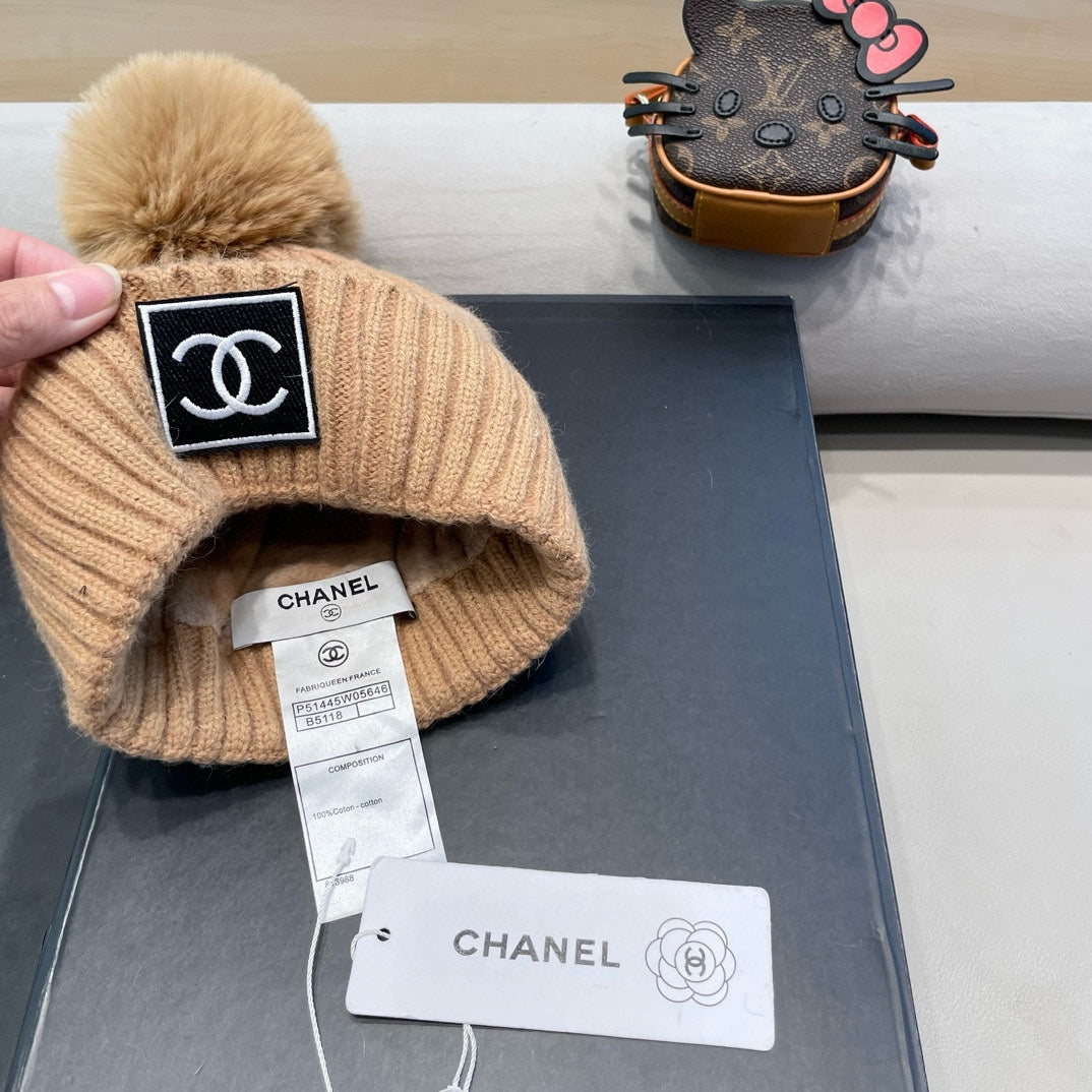 BEANIE HAT IN SEPIA TAN WOOL 422177