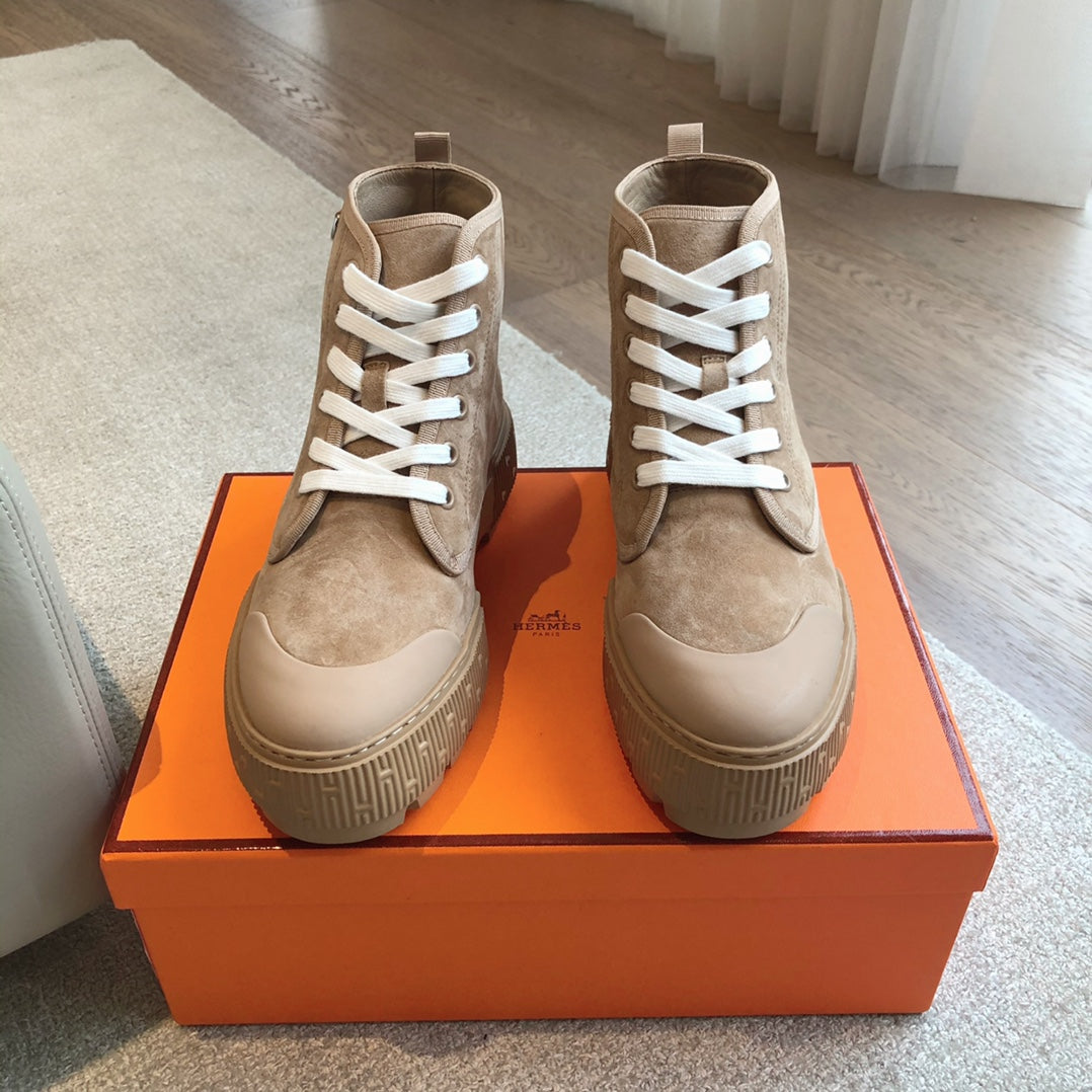 HM ITINERAIRE ANKLE BOOT CAMEL SUEDE