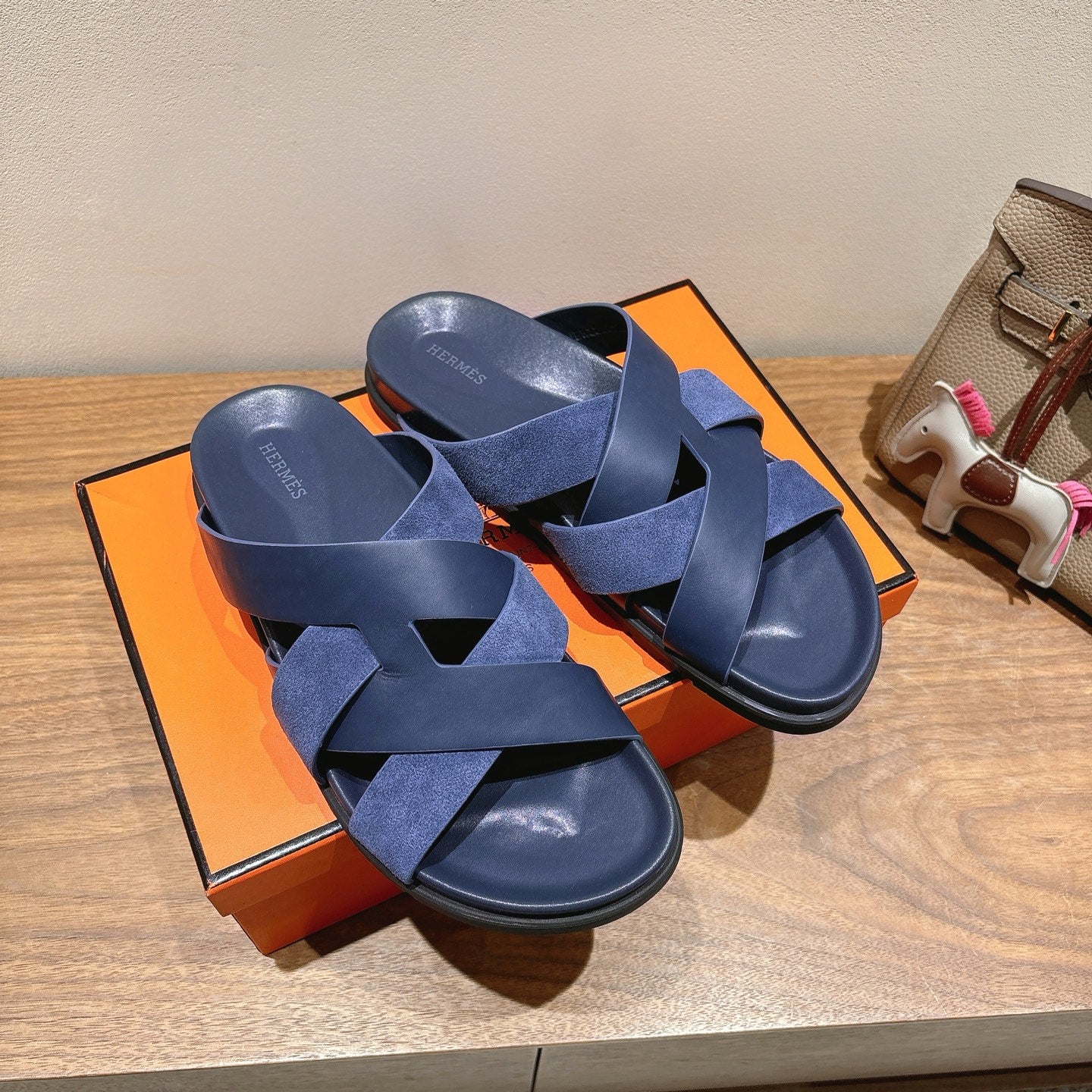 HM 25 Kazimir Sandal Calfskin Suede