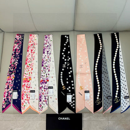 CC  Twilly Mini Scarf 120cm Black White Mulberry Silk 949113