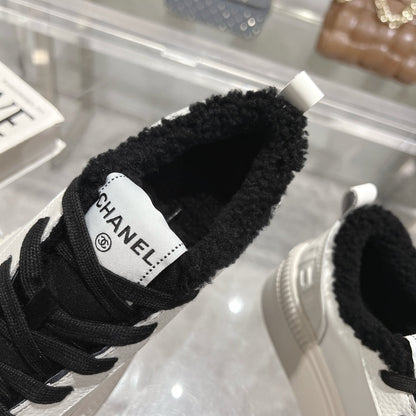 CC Sneaker White Cowhide Black Wool Lining