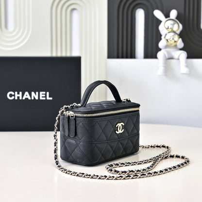 CC 25C Vanity Top Handle 17cm Black Grained Calfskin Light Gold Hardware