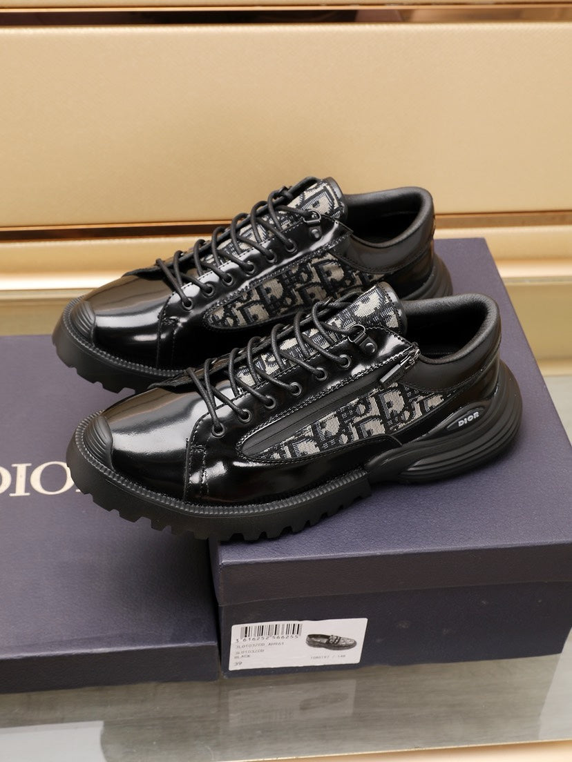 CD COMBAT DERBY SHOE BLACK AND BEIGE POLISHED CALFSKIN