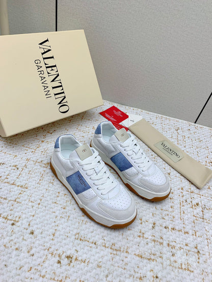 VT 25 Low Top Garavani Sneaker Denim White Cowhide