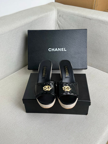 Chanel 2026 Classic Platform Sandals Sheepskin 823302