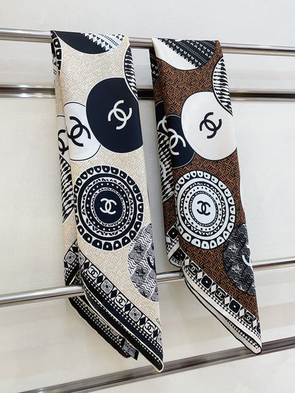CC Square Scarf 90 CM In Beige Multi-Pattern Silk Twill 231847