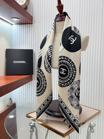 CC Square Scarf 90 CM In Beige Multi-Pattern Silk Twill 231847