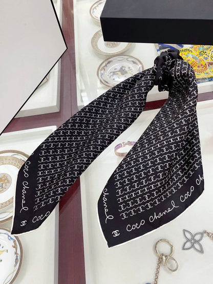 CC Square Scarf 50 CM In Black Silk Twill 196206