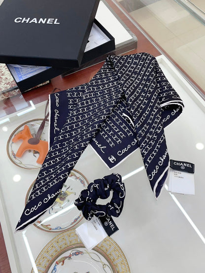 CC Square Scarf 50 CM In Black Silk Twill 196206