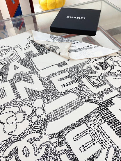 CC Square Scarf 90 CM In White Black Silk Twill  198569