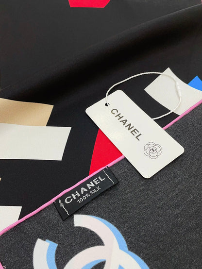 CC Square Scarf 90 CM In Black Colorful Silk Twill  206468