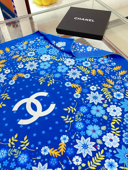 CC Square Scarf 90 CM In Blue Colorful Silk Twill 234598