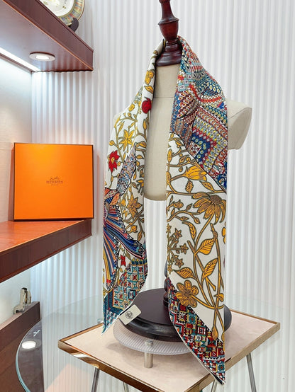 Le Jaguar Et Le Colibri Shawl 90 CM In Yellow Colorful Silk Twill 274206