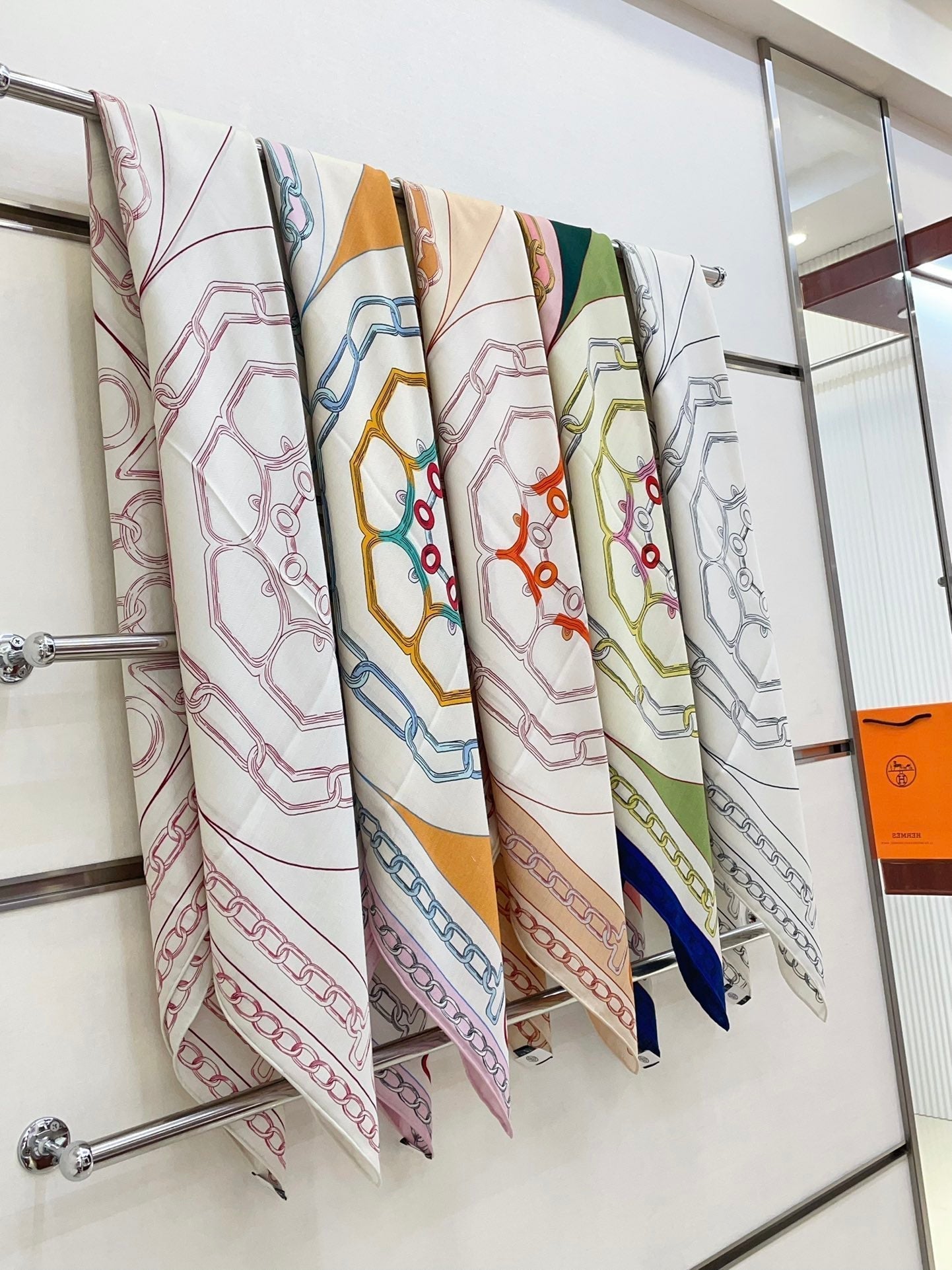 Effet Kaleidoscope Shawl 135 CM In Beige Colorful Cashmere And Silk 382610