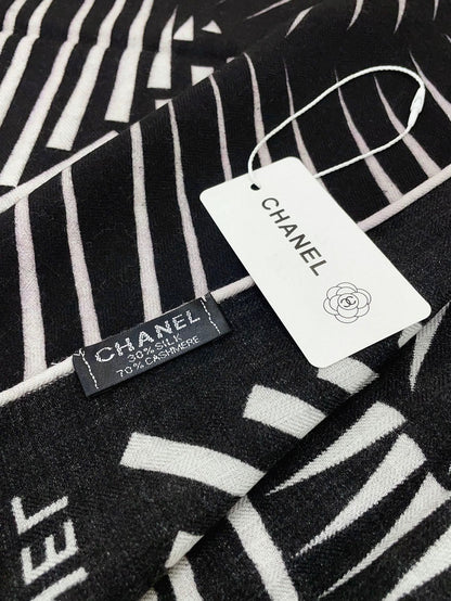 CC Square Scarf 140 CM In Black White Cashmere Mix Silk 382617
