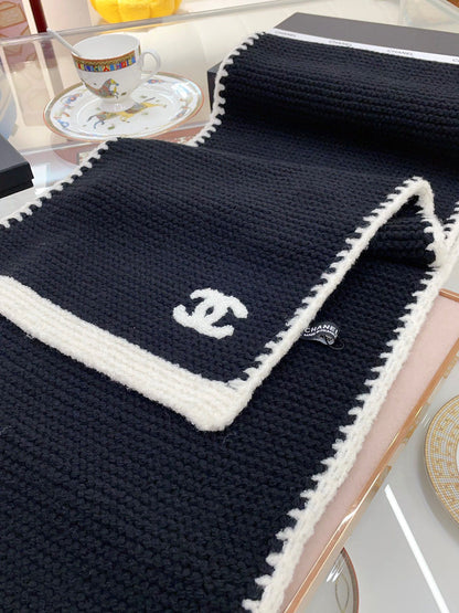 CC Scarf 200 CM In Black Cashmere 410211