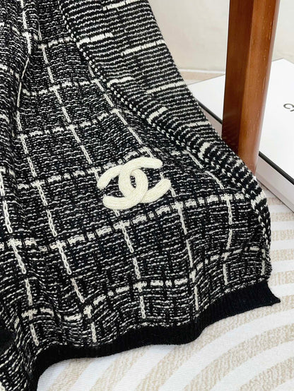 CC Scarf 180 CM In Black With White Stripes Cashmere 415181