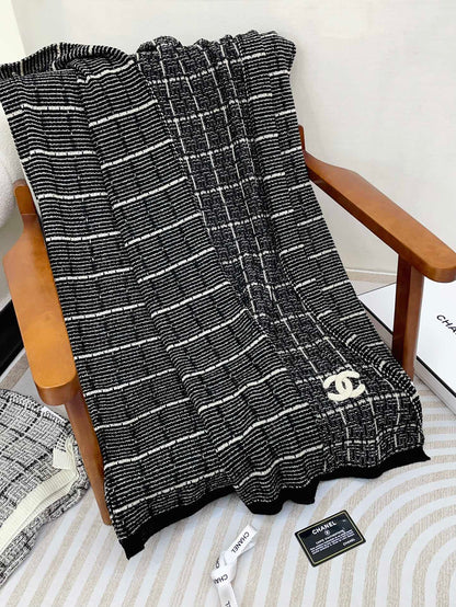 CC Scarf 180 CM In Black With White Stripes Cashmere 415181
