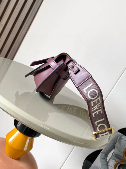 Loewe Saddle Bag 21 Burgundy Leather 280430