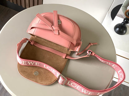 Loewe Saddle Bag 21 Pink Leather 280440