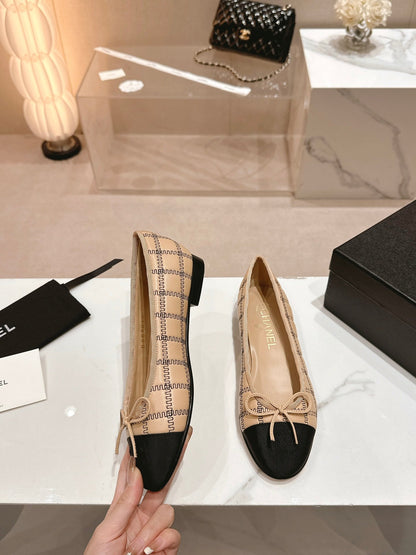 ballet flats beige black lambskin embroidery grosgrain