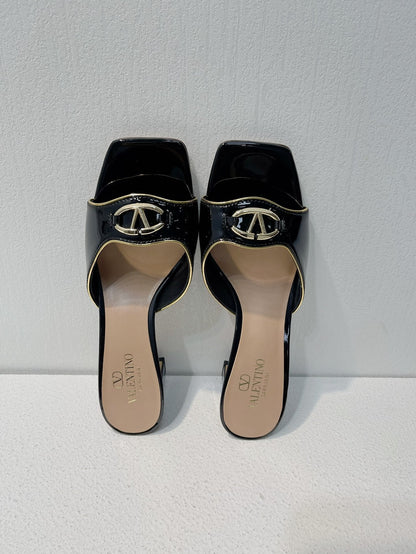 VT Mid Heel Mule Sandal Black Sheepskin 292757