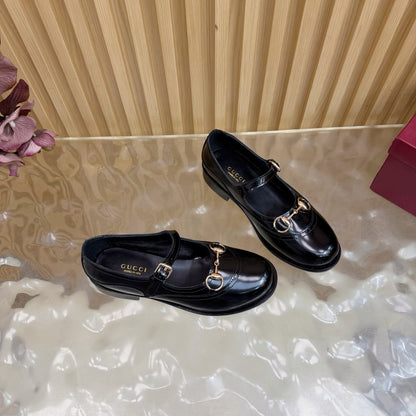 GG 26 Slip-on Black Sheepskin 589461