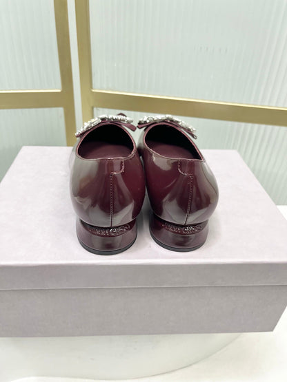 Jimmy 26s Pointed Toe Pump 25 Burgundy Cowhide 605964