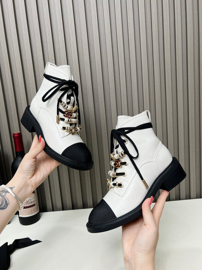 CC Combat Boots 50mm White Black Calfskin And Lycra Fabric 944550