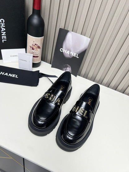 CC Moccasins Glossy Black Lambskin 944571