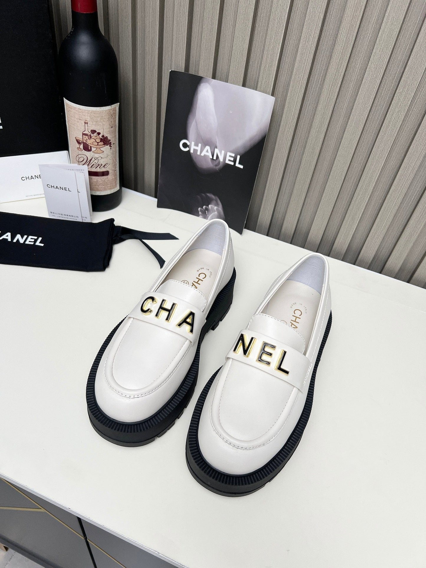 CC Moccasins White Lambskin 944570