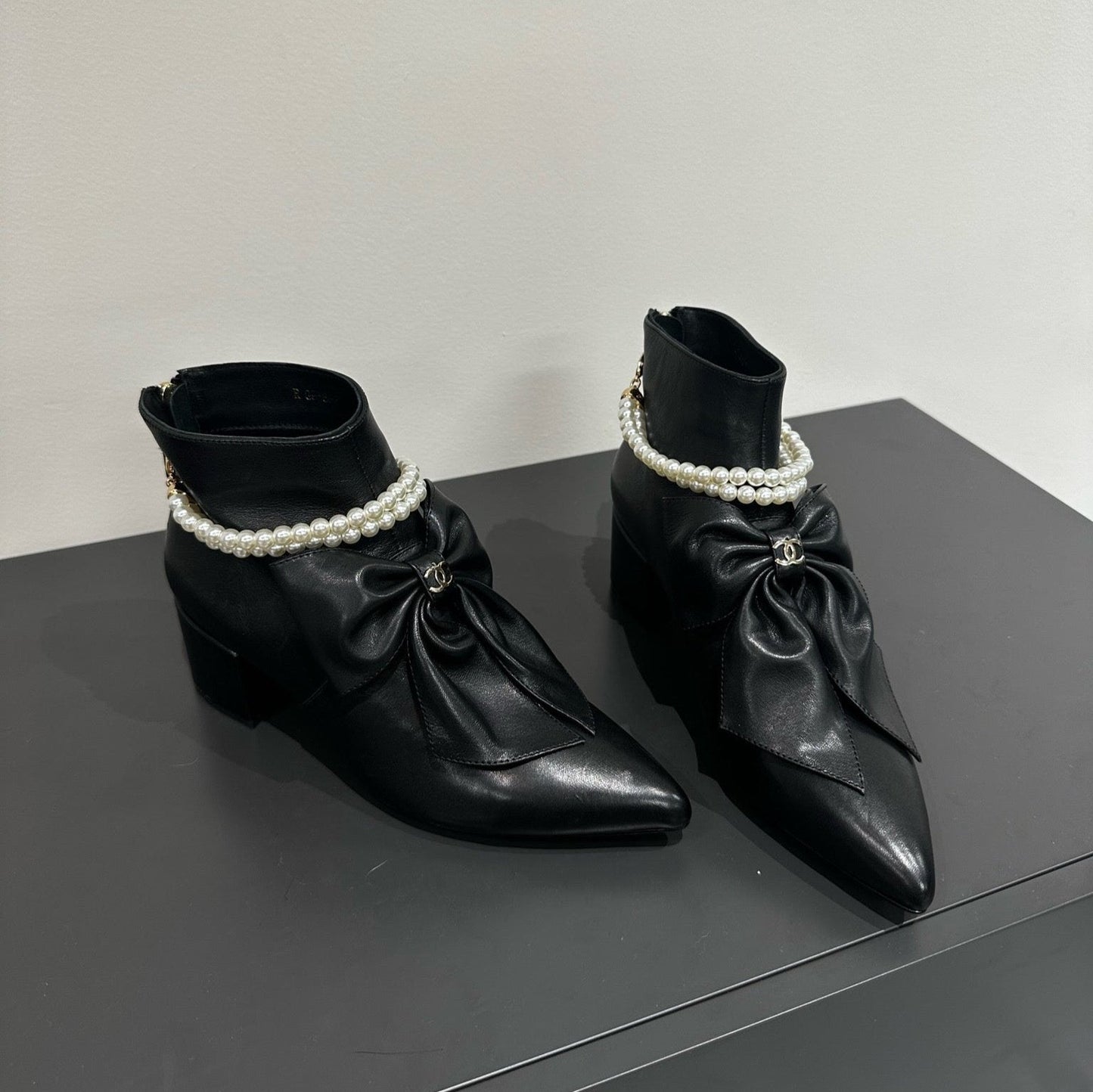 CC Ankle Boots Black Bow Tie Cowhide