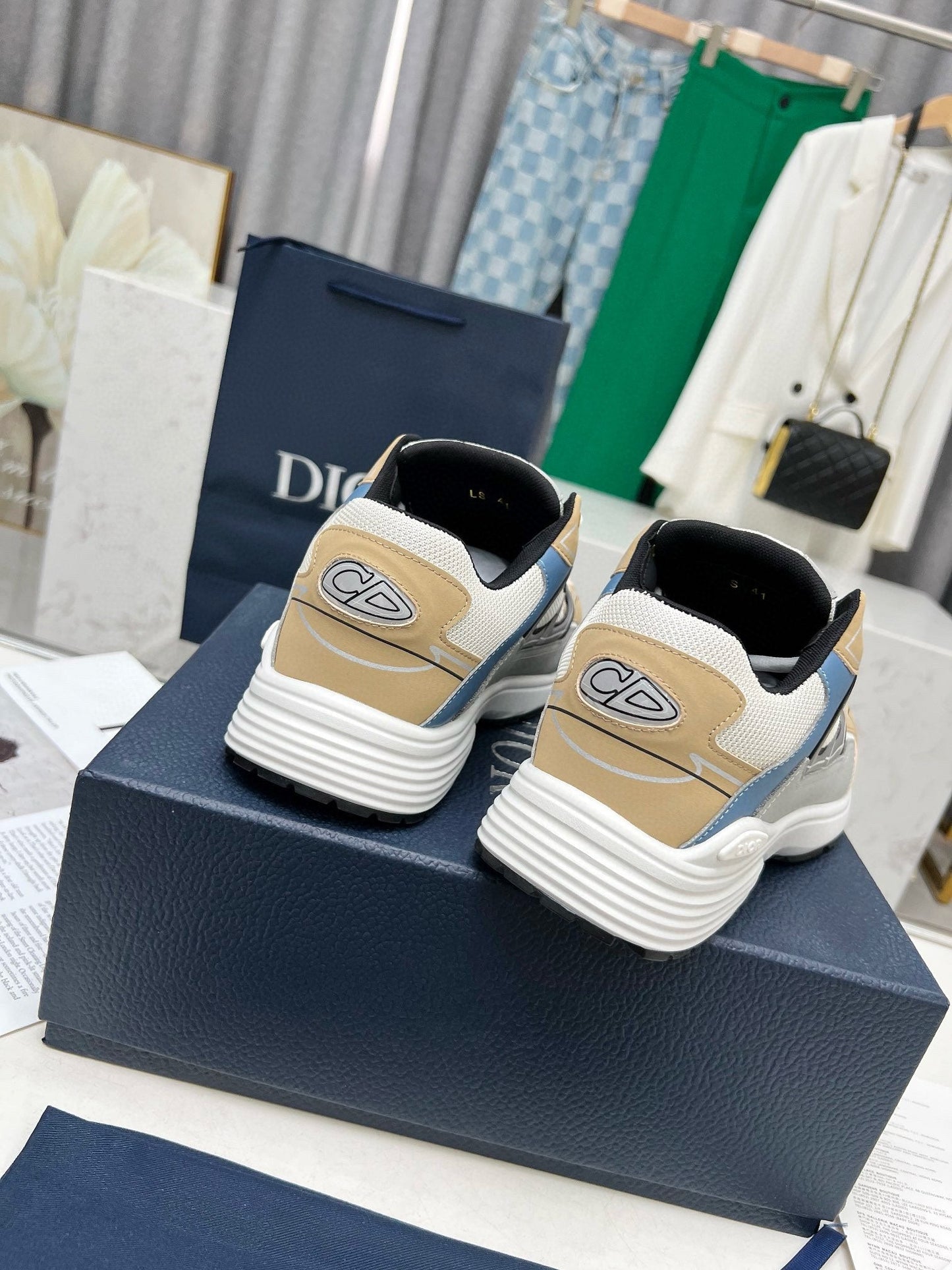 CD B30 SNEAKER WHITE AND FLAX MESH FABRIC